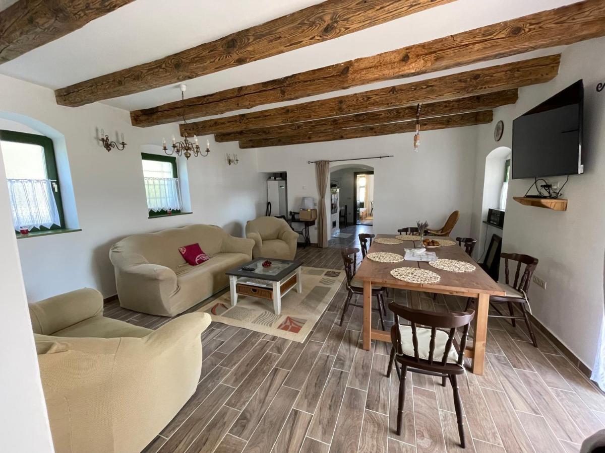 Fuszeres Porta Villa Mihalyfa Luaran gambar